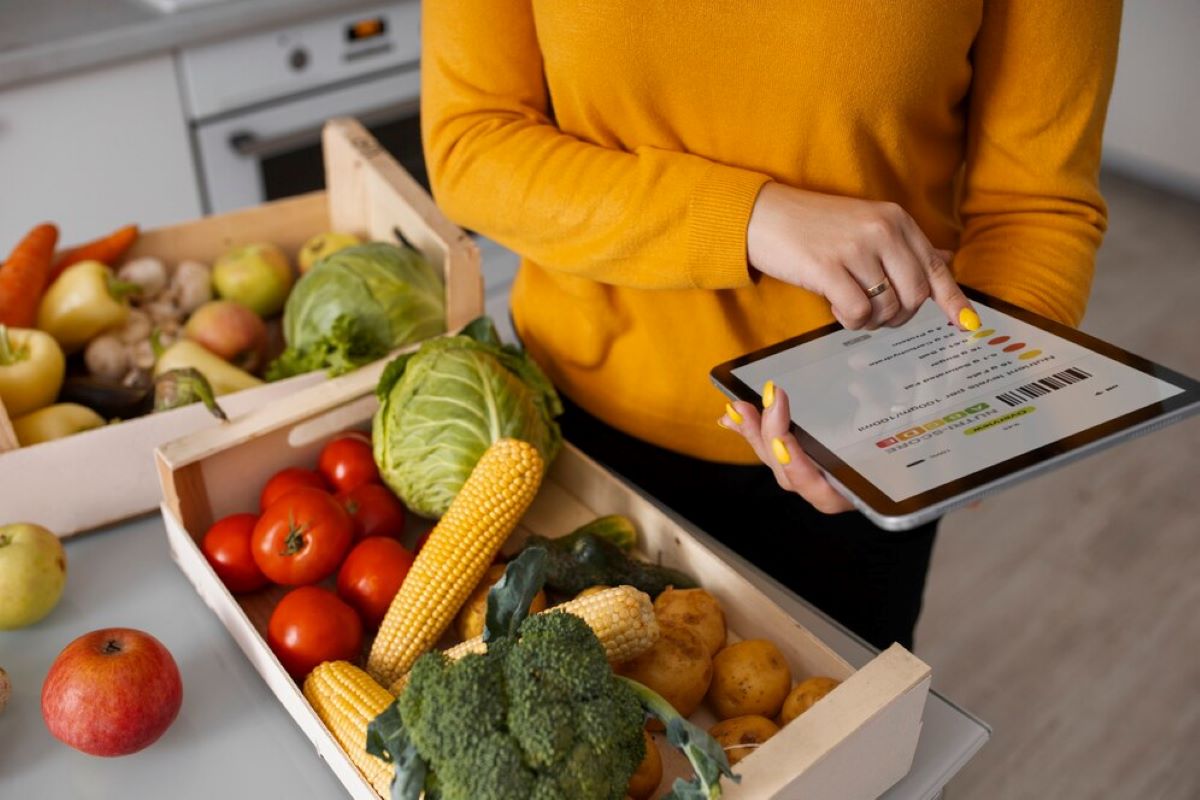 Food safety and compliance system